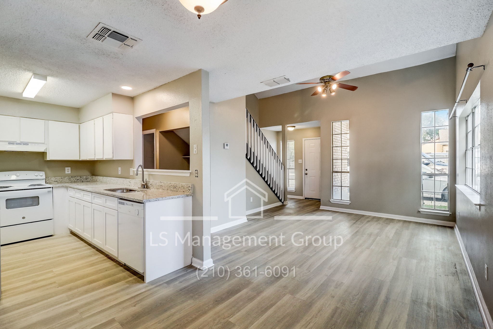 7523 Oak Chase,1